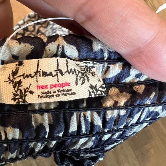 Free People On Our Radar
Slip Dress Navy size XL - Picture 3 of 8